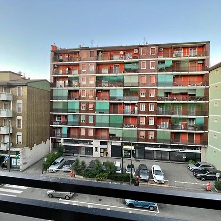 Nicole'S Appartament-A 15 Min Dal Duomo Milano Eksteriør bilde